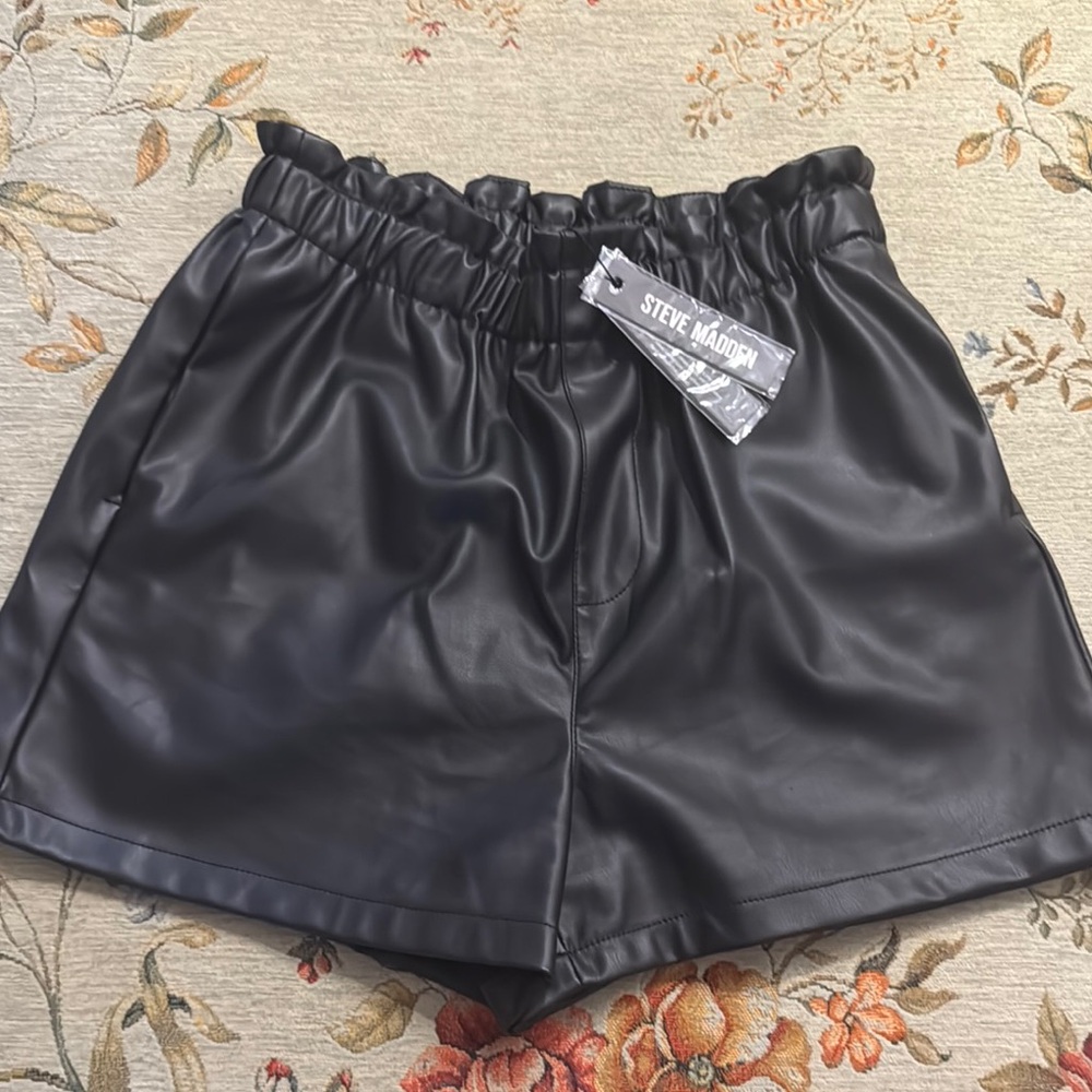 Steve Madden Black High Waist Shorts with Elastic Waistband